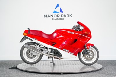 Lot 1989 Ducati 904 Paso