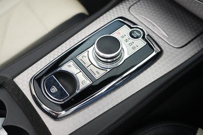Lot 2011 Jaguar XK 5.0 Portfolio Convertible