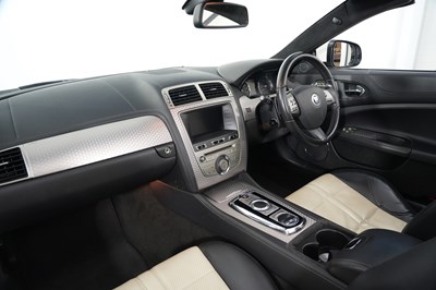 Lot 2011 Jaguar XK 5.0 Portfolio Convertible