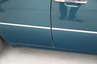 Lot 1995 Mercedes-Benz E 220 Convertible