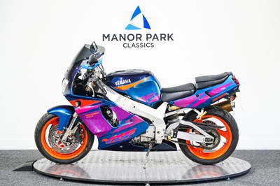 Lot 77 - 1995 Yamaha YZF750