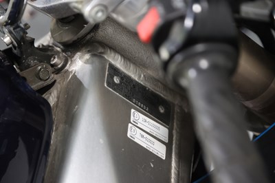 Lot 77 - 1995 Yamaha YZF750