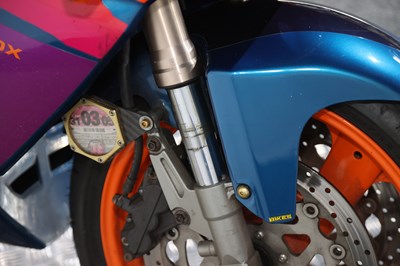 Lot 77 - 1995 Yamaha YZF750