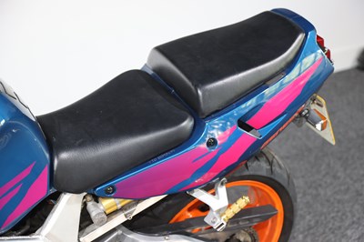 Lot 77 - 1995 Yamaha YZF750