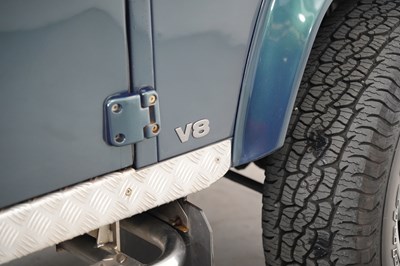 Lot 1998 Land Rover Defender