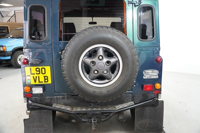 Lot 1998 Land Rover Defender