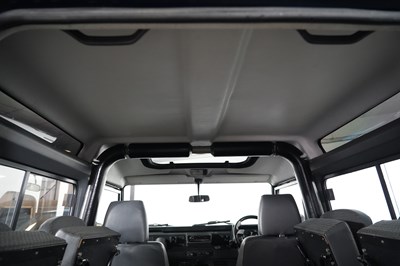 Lot 1998 Land Rover Defender