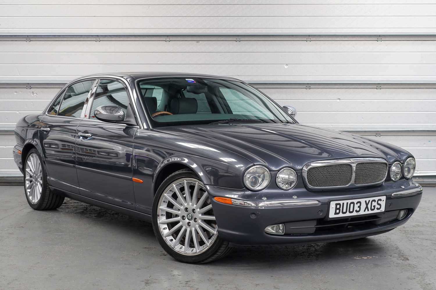 2003 Jaguar XJ Super V8
