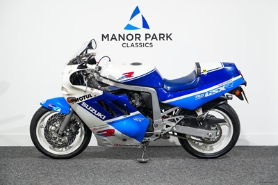 Lot 82 - 1988 Suzuki GSXR750 Slingshot