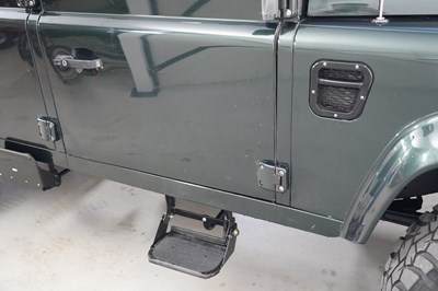 Lot 2009 Land Rover Defender 110 County