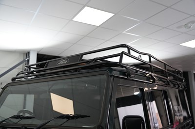 Lot 2009 Land Rover Defender 110 County