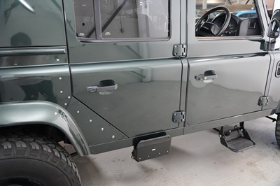 Lot 2009 Land Rover Defender 110 County