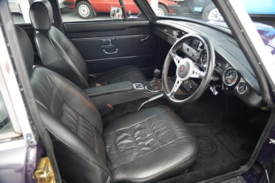 Lot 228 - 1975 MG B GT V8