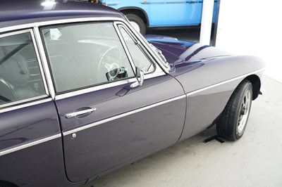 Lot 228 - 1975 MG B GT V8