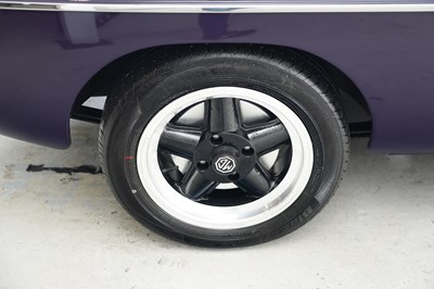 Lot 228 - 1975 MG B GT V8