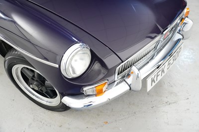 Lot 228 - 1975 MG B GT V8