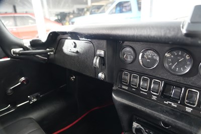 Lot 1970 Jaguar E-Type 4.2 Coupe 2+2