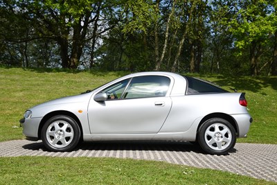 Lot 48 - 1999 Vauxhall Tigra Chequers