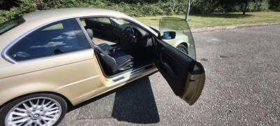 Lot 2002 BMW 325 Ci SE