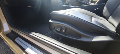 Lot 2002 BMW 325 Ci SE