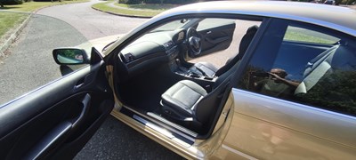 Lot 2002 BMW 325 Ci SE