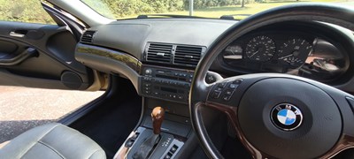 Lot 2002 BMW 325 Ci SE