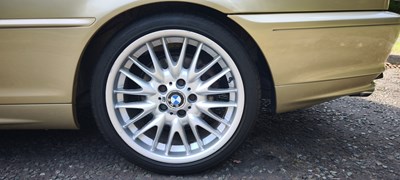 Lot 2002 BMW 325 Ci SE
