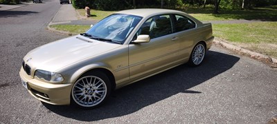 Lot 2002 BMW 325 Ci SE