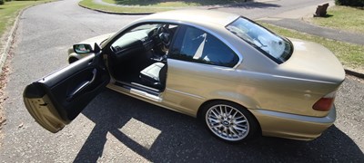Lot 2002 BMW 325 Ci SE