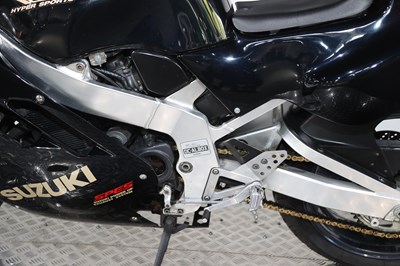 Lot 1990 Suzuki GSXR400RR SP