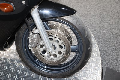 Lot 1990 Suzuki GSXR400RR SP