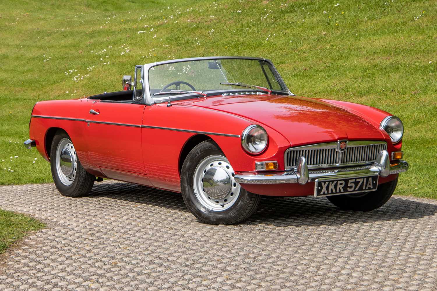 Lot 24 - 1963 MG B Roadster Pull Handle