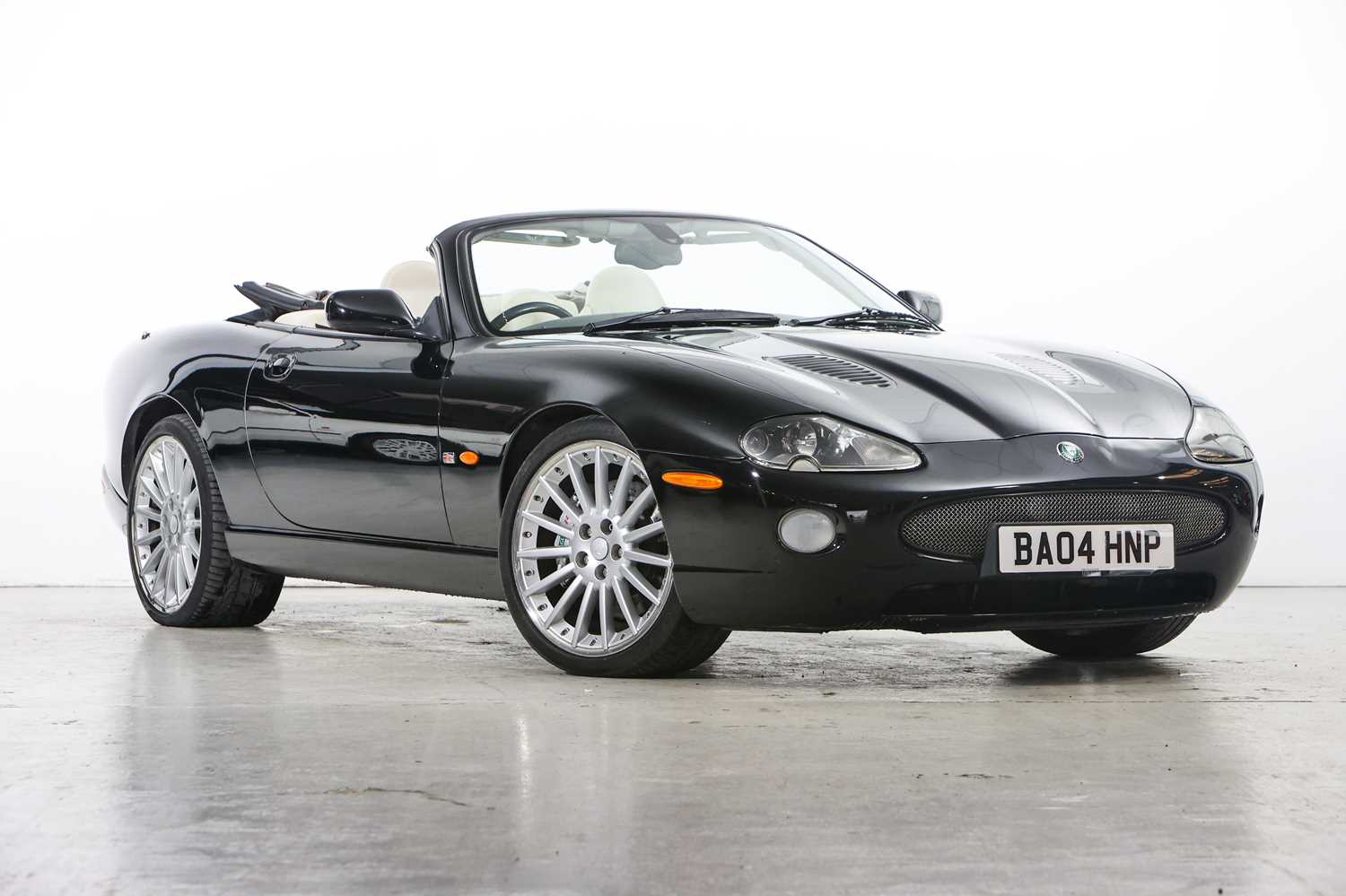 2004 Jaguar XKR 4.2 Convertible