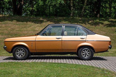 Lot 14 - 1977 Ford Escort 1.3 Ghia