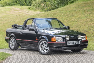 Lot 70 - 1989 Ford Escort XR3i Cabriolet
