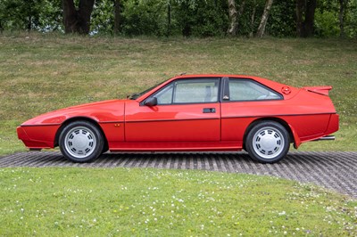 Lot 42 - 1988 Lotus Excel SE