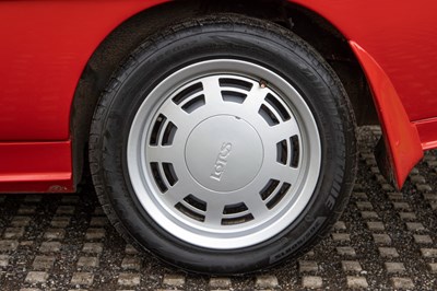 Lot 42 - 1988 Lotus Excel SE