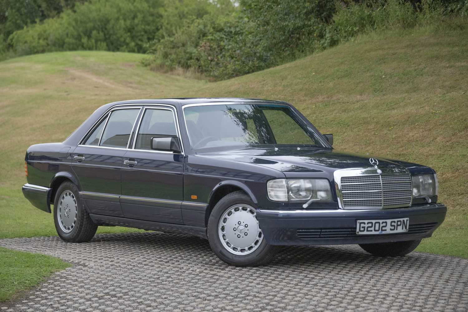 Lot 54 - 1990 Mercedes-Benz 420 SE