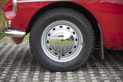 Lot 6 - 1962 MG B Roadster