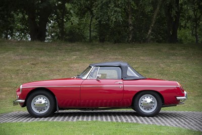 Lot 6 - 1962 MG B Roadster