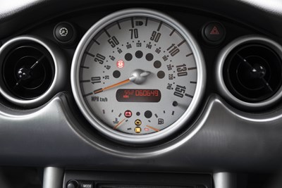 Lot 11 - 2002 Mini Cooper S