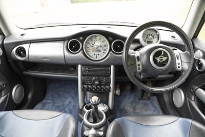 Lot 11 - 2002 Mini Cooper S