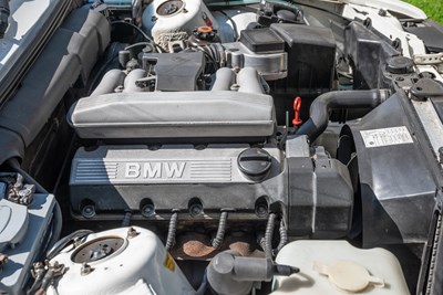 Lot 18 - 1992 BMW 318i Convertible