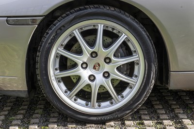 Lot 12 - 2000 Porsche 911 (996) Carrera 2