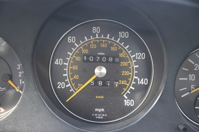 Lot 30 - 1982 Mercedes-Benz 380 SL