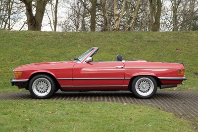 Lot 30 - 1982 Mercedes-Benz 380 SL
